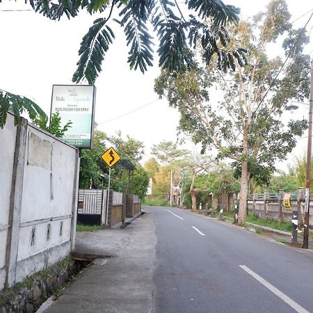 Reddoorz At Bale Eja Syariah Senggigi Apartamento Montongbuwoh Exterior foto