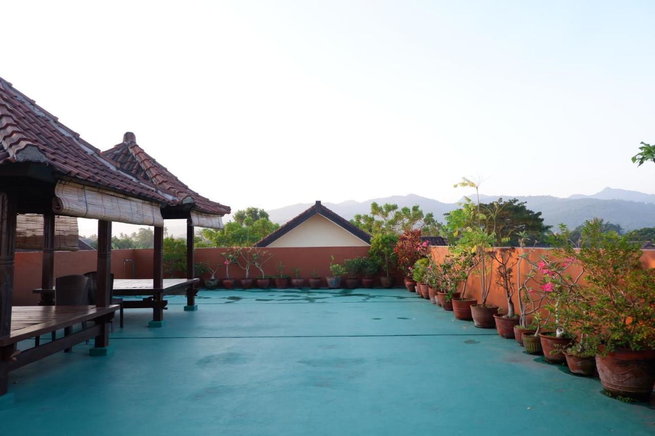 Reddoorz At Bale Eja Syariah Senggigi Apartamento Montongbuwoh Exterior foto